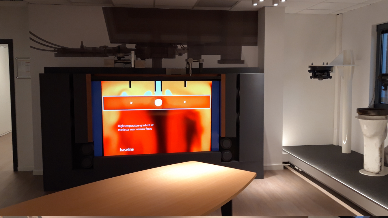 Showroom slide8